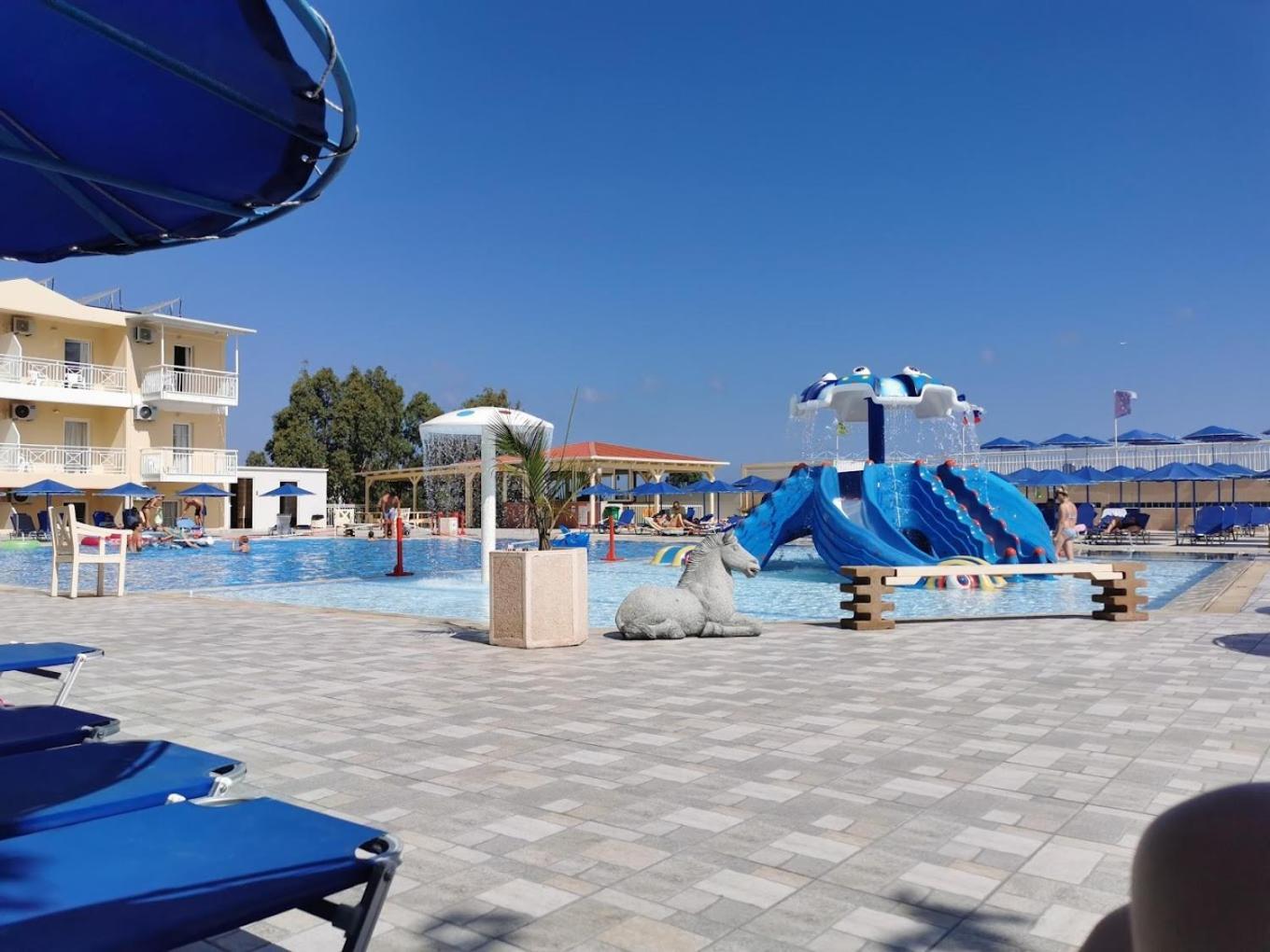 Aqua Sun Village Limenas Chersonisou Exterior foto